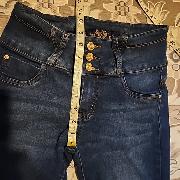 Bella B Skinny stretch jeans size 3 with rhinestone button accents - Picture 5 of 10